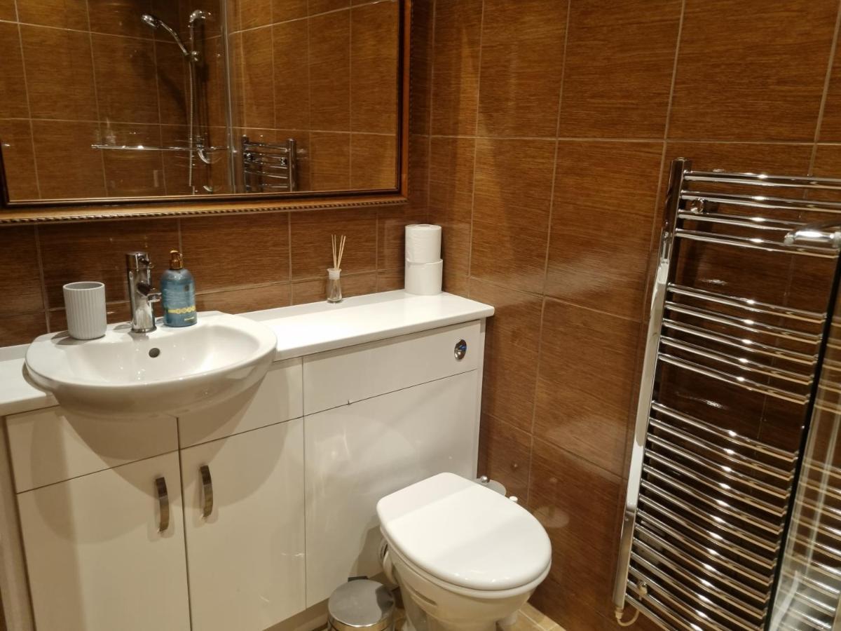 Stunning 2 Bed/2 Bath Flat In Waterloo, London Apartment Exterior foto